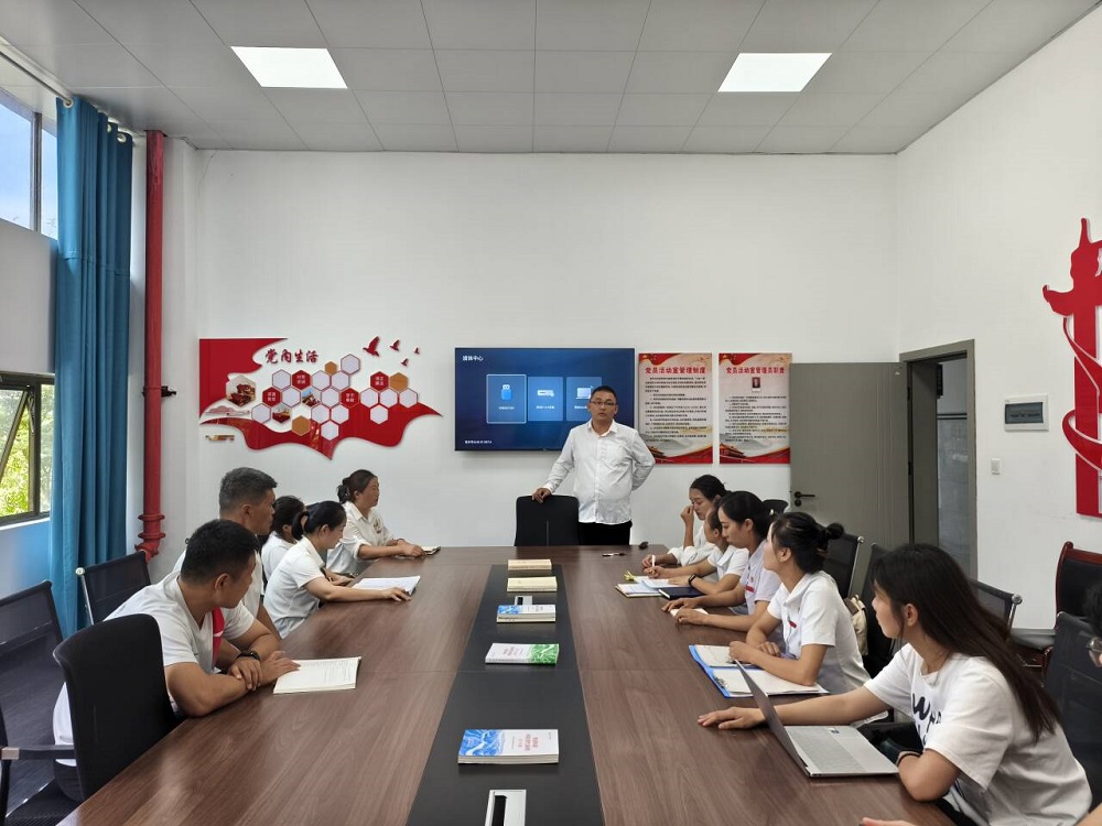 基础教学部体艺教研组开展集体备课活动